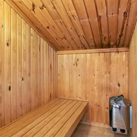 Amelia - 350m From The Sea By Interhome Lokken