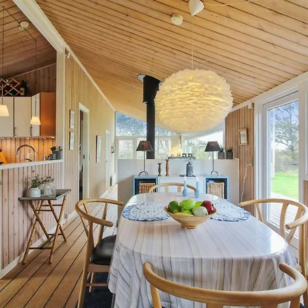 Holiday home Amelia - 350m From The Sea By Interhome Lokken